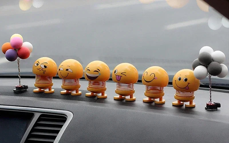 1pcs Funny Shaking Head Doll Car Small Ornaments Cute Car Accessories Interior Trims Creative Car Toys Decoration Accessories