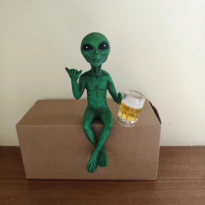 Drinking Alien Sculpture Novelty Alien Collectibles Funny Desktop Decoration For  Desk Bedroom Decoration