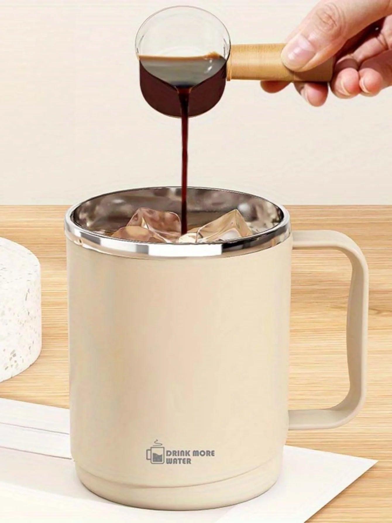Stainless steel mug with lid, large-capacity office cup, brewed drinking cup, household coffee cup for men and women.